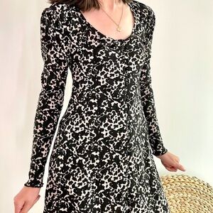 NWT TOPSHOP Animal print long sleeves mini  Dress 4